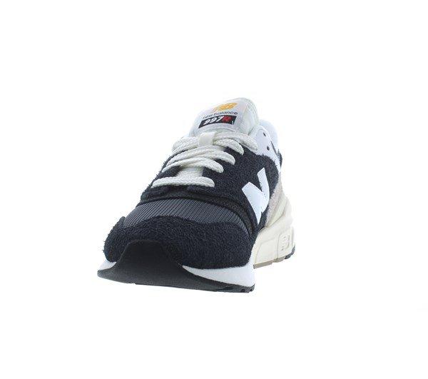 New Balance 977R Trainers