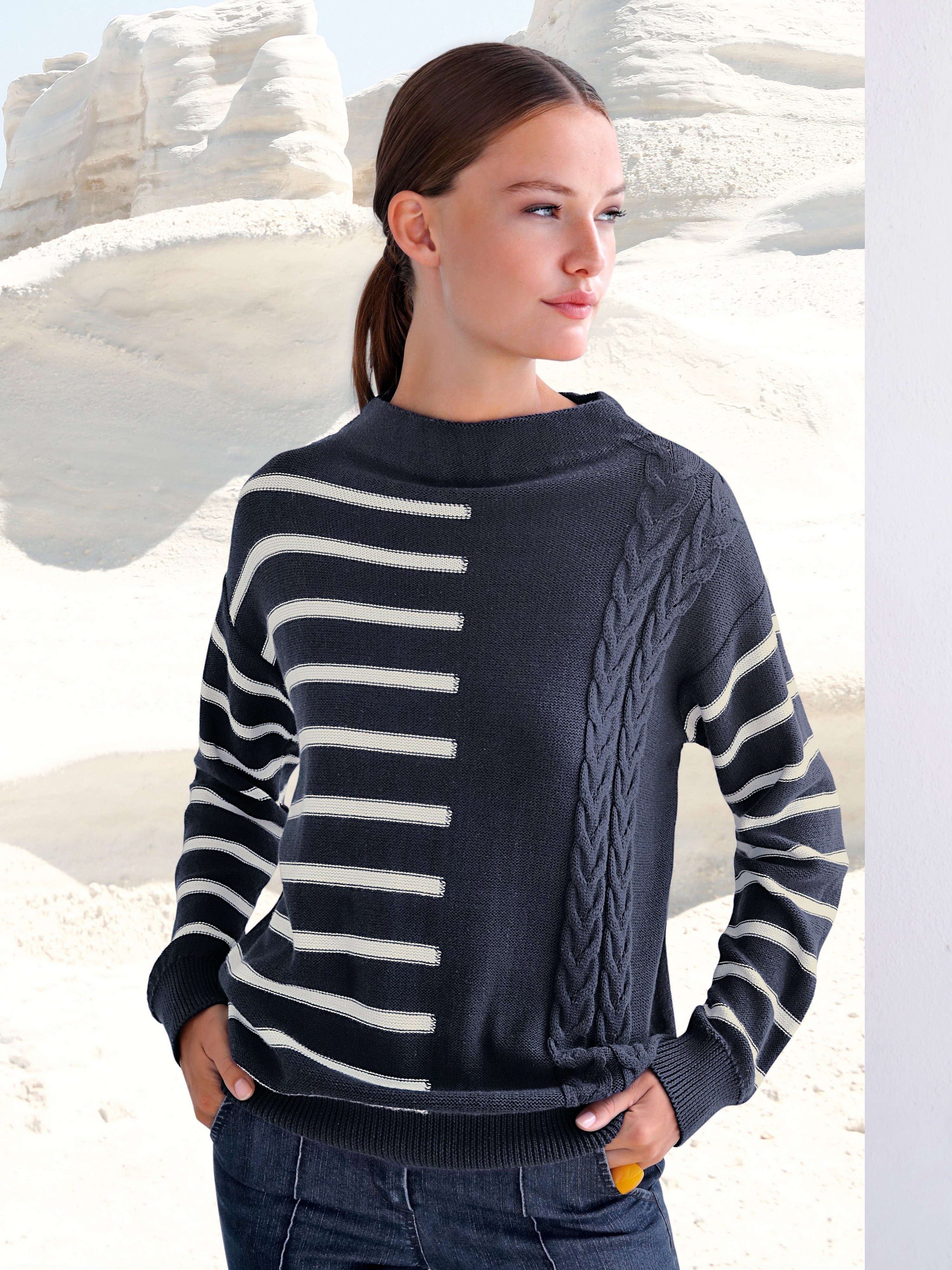 Pullover mit Stehbundkragen