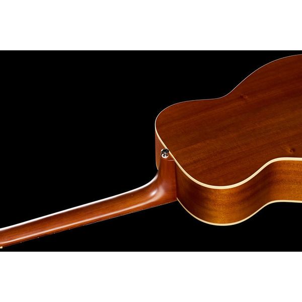 Maton EBG808 Tommy Emmanuel w/ Case