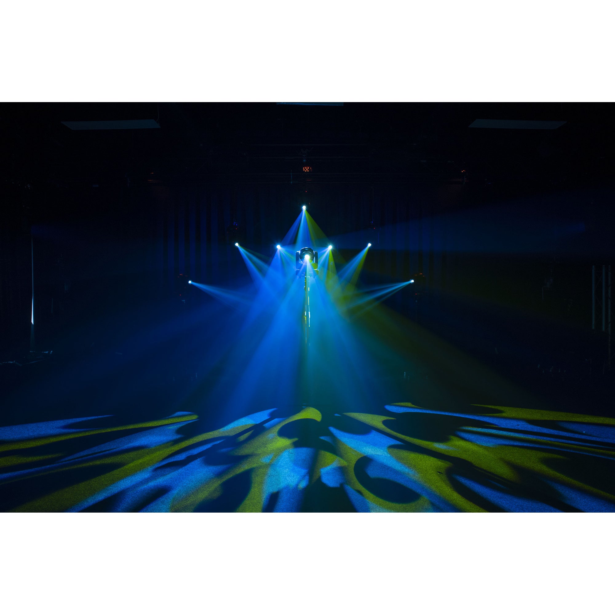 Showtec Shark Spot Two LED spot moving head