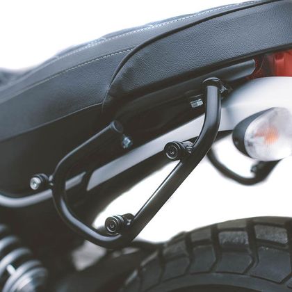 Ecarteurs de sacoches SW-MOTECH SLC COTE DROIT POUR SACOCHE LC1/LC2 - Noir