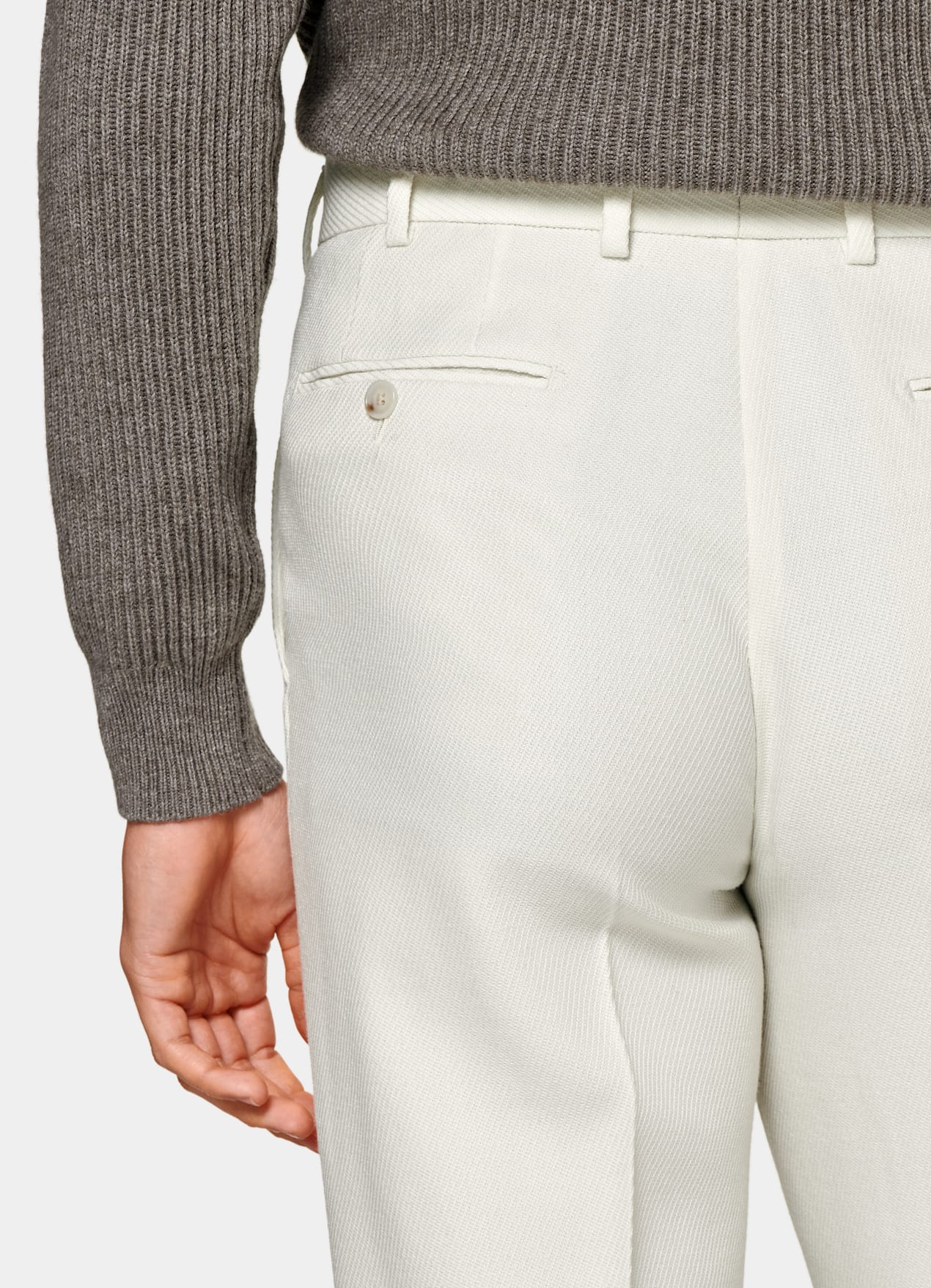 Costume Havana coupe Tailored blanc cassé