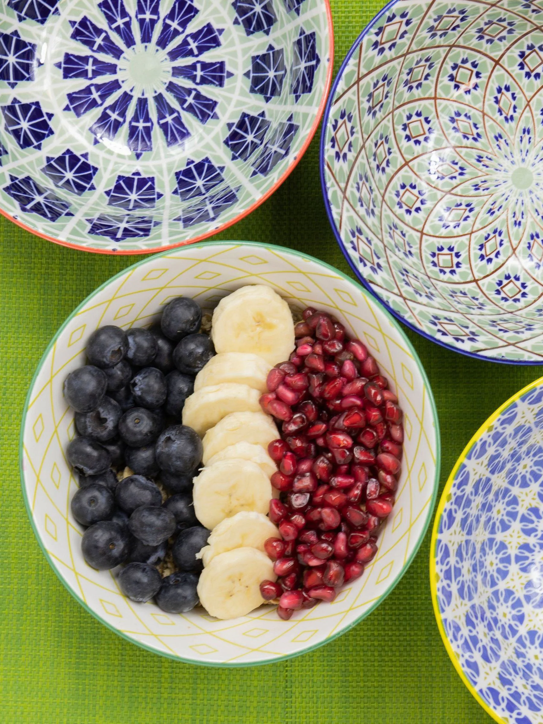 Kitchencraft Set of 4 Coloured Patterned Ceramic Cereal Bowls