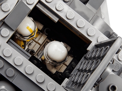 LEGO Keizerlijke gepantserde plunderaar (75311)