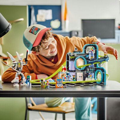 LEGO City 60421 Robotverden med berg-og-dal-bane