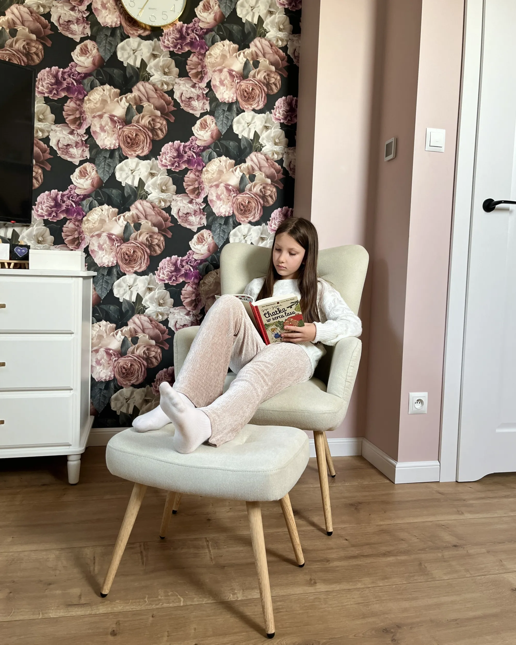 Oorfauteuil VEJLE met voetenbank Stof Lichtbeige