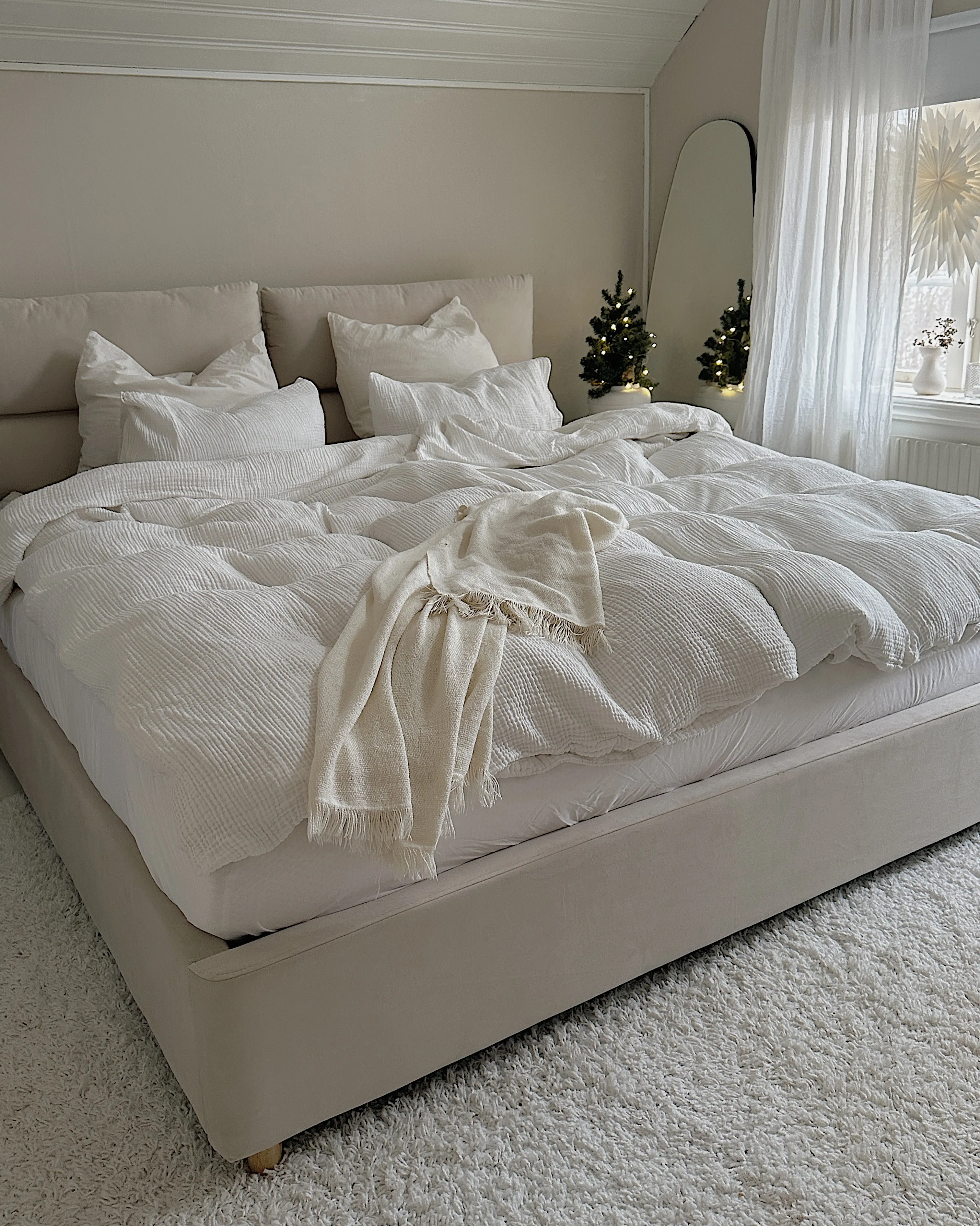 Bed met opbergruimte Fluweel BATILLY 180 x 200 cm Lichtbeige