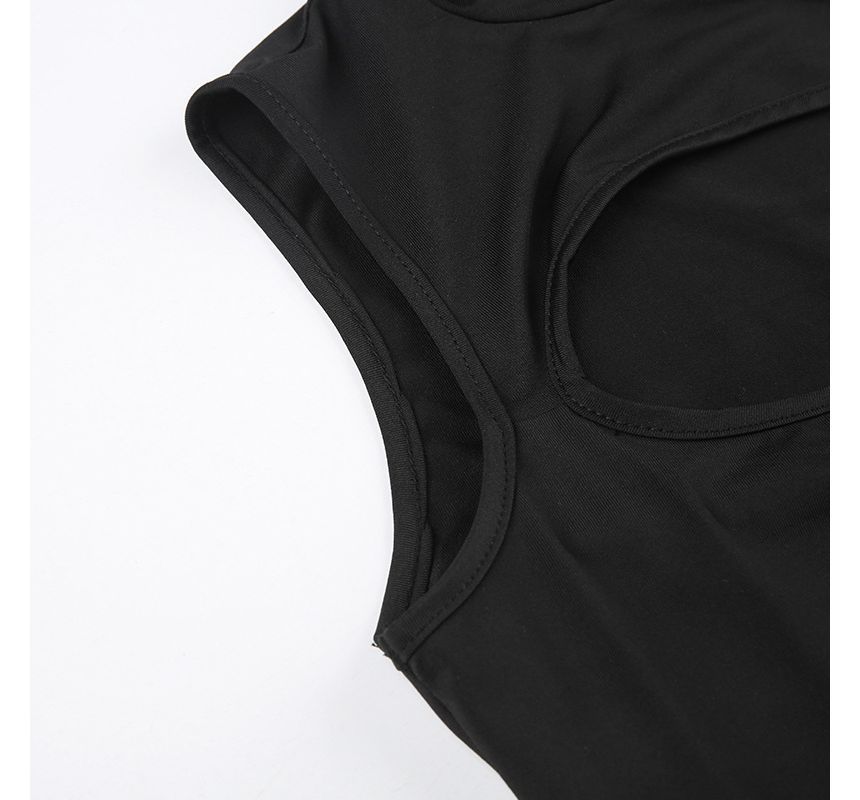 Genrovia - Mouwloos bodysuit met nephals en uitsparing