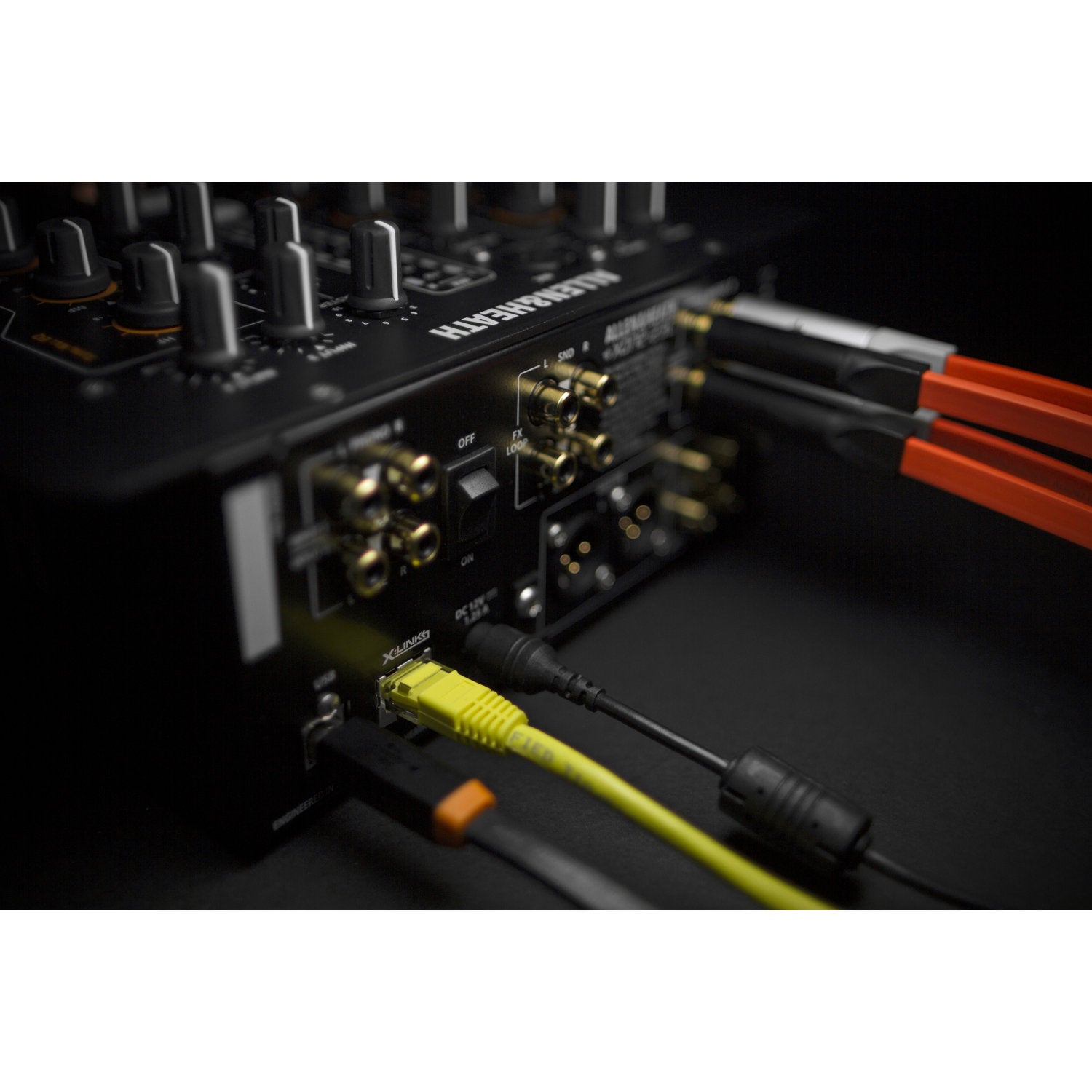 Allen & Heath Xone:23C DJ mixer met 4-kanaals geluidskaart