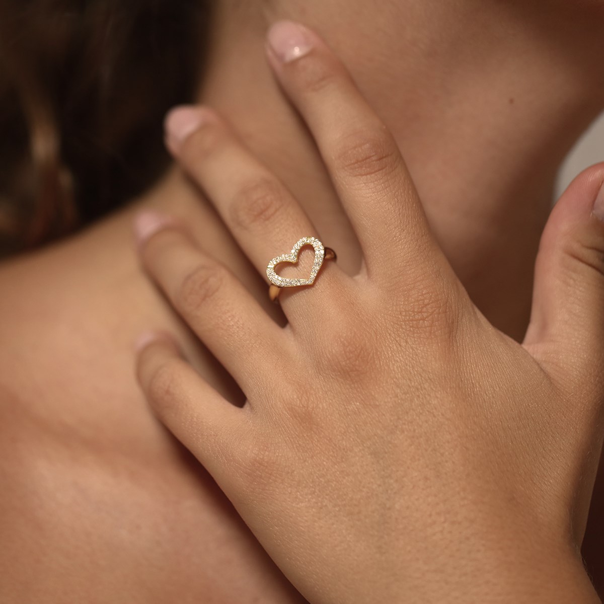 Bague Argent Dore Coeur Serti De Pierres Blanches