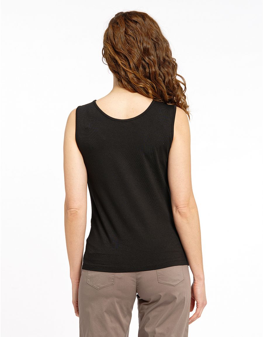 T-shirt noir très féminin