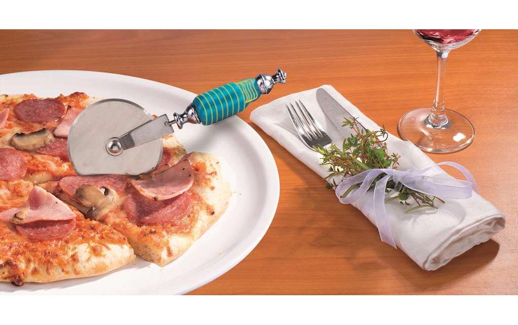 Küchenutensilien Pizza-Schneider 16.5 cm, 1 StückKüchenhelfer mit Aussparung für Modelliermasse
