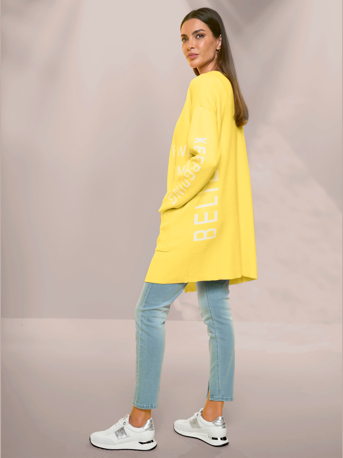 Veste en tricot forme ouverte et longue tendance