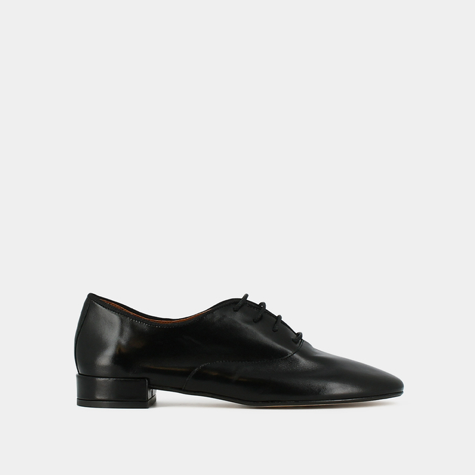 Derbies à talons plats  en cuir noir