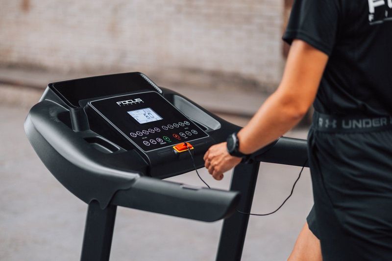 FOCUS FITNESS - Jet 4 iPlus - Loopband - Zwart - Compact - Opklapbaar