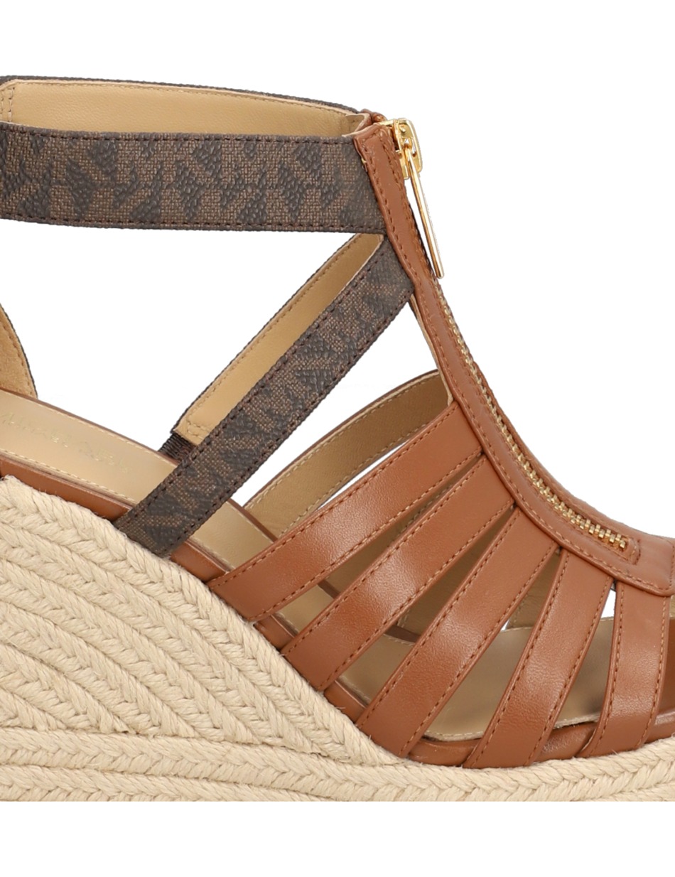 BRADLEY WEDGE