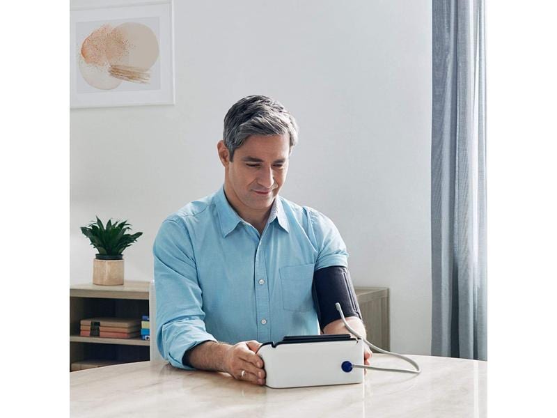 Omron Blutdruckmessgerät Complete 2 in 1 mit EKG Funktion Blutdruck und EKG Messgerät HEM-7530T-E3
