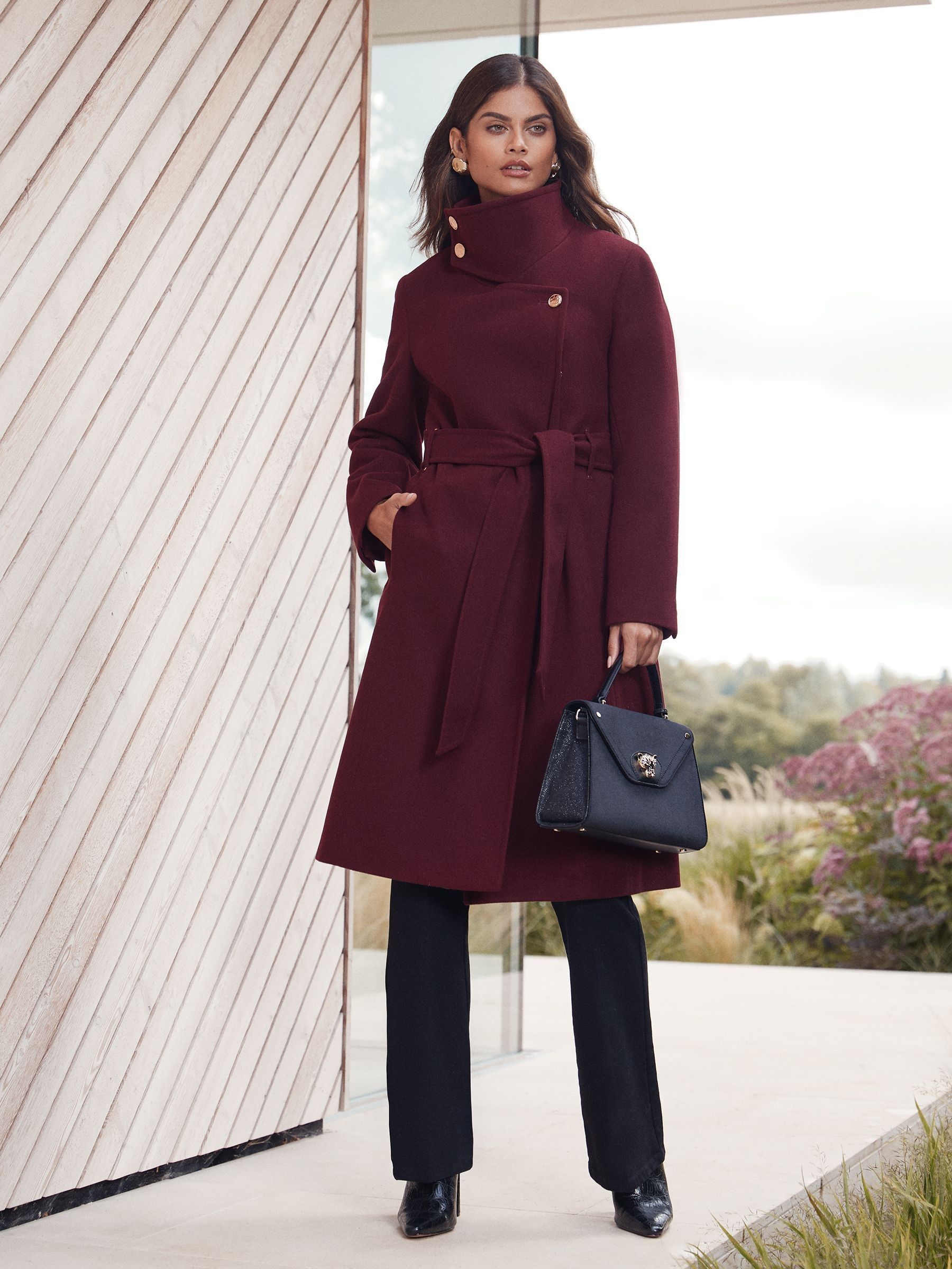 Bessenrood - Lipsy asymmetrische jas met trechterhals en riem