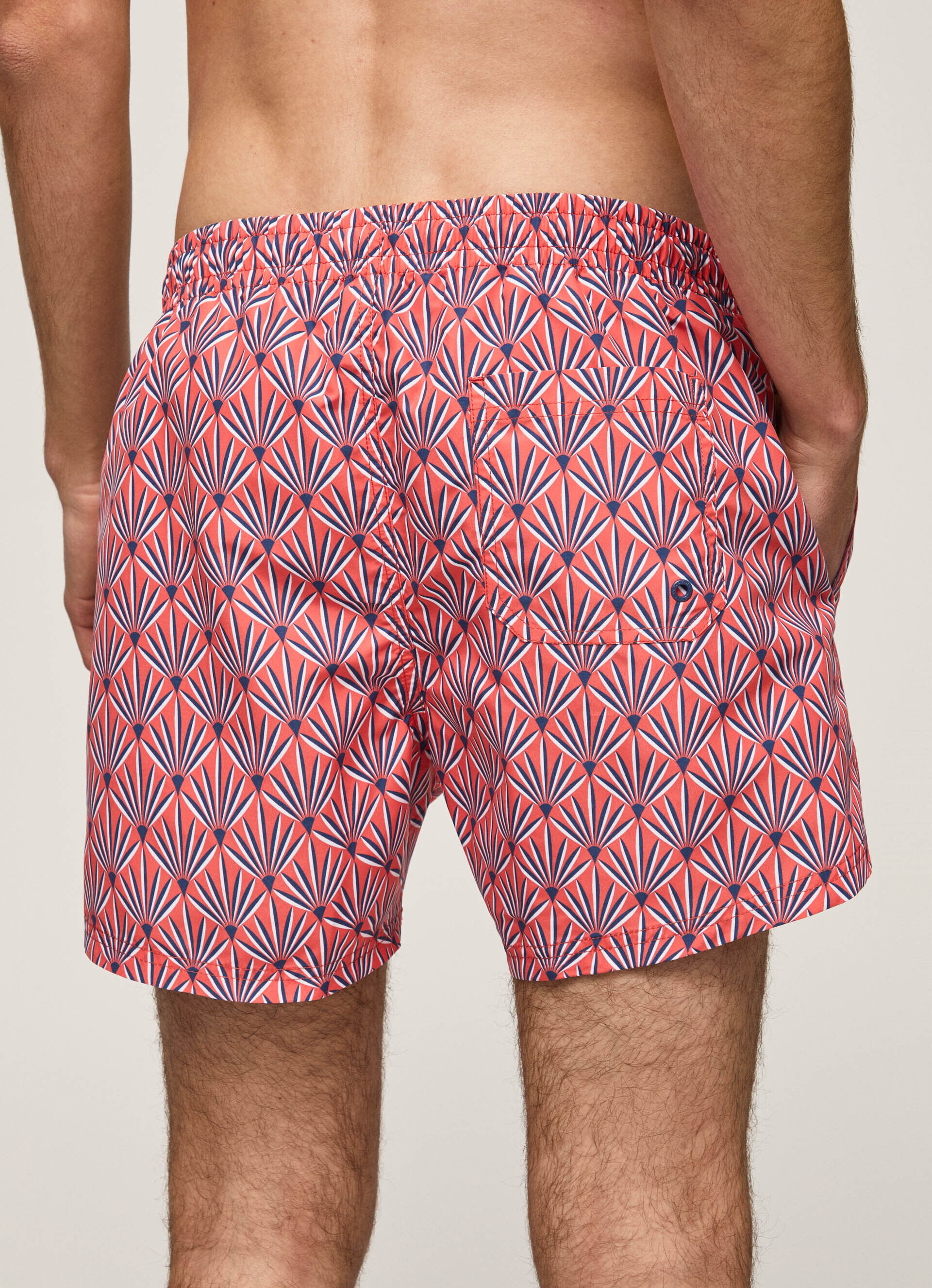 Maiô Bermuda com estampa floral folclórica - rosa coral