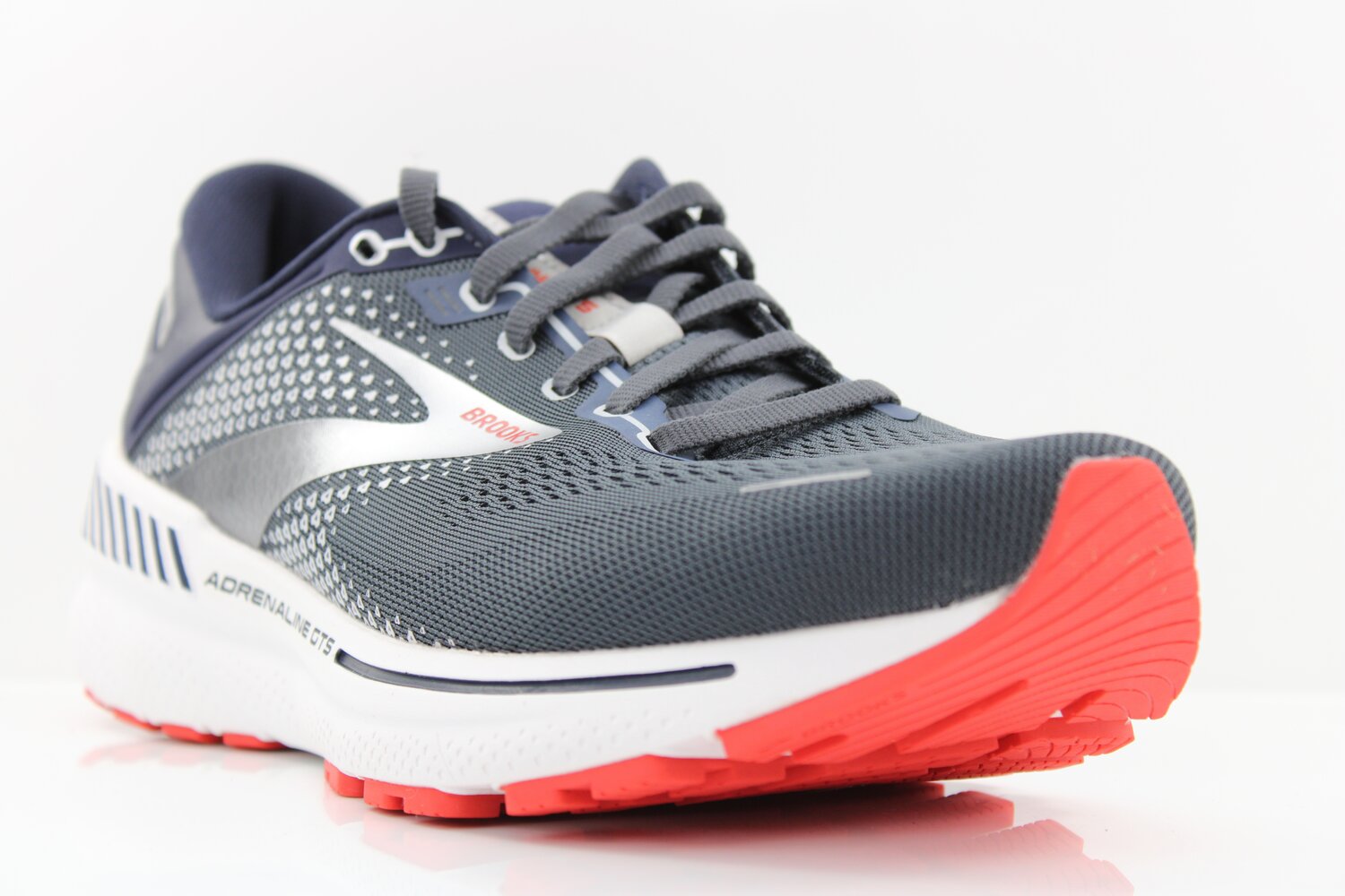 Brooks Adrenaline GTS 22, grün