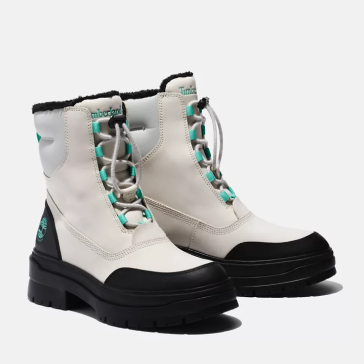 Bota feminina Brooke Valley com forro térmico na cor branca.