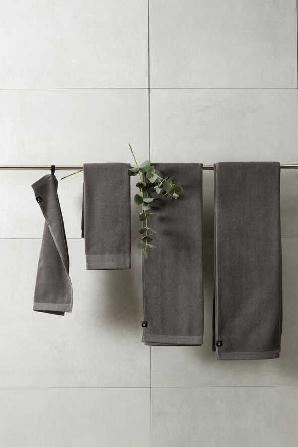 Himla Lina Bath Towel Grå