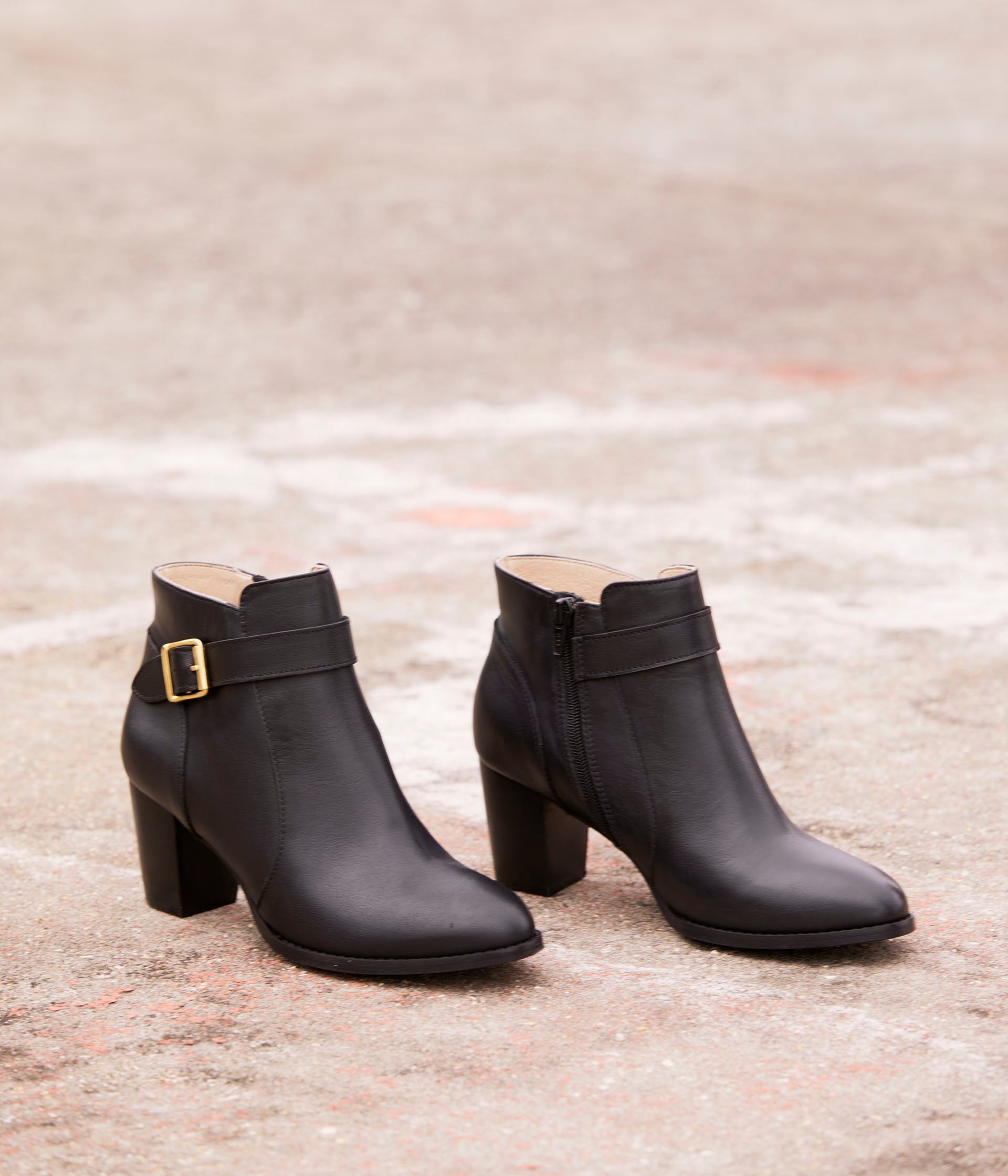 Bottines noires Postiche
