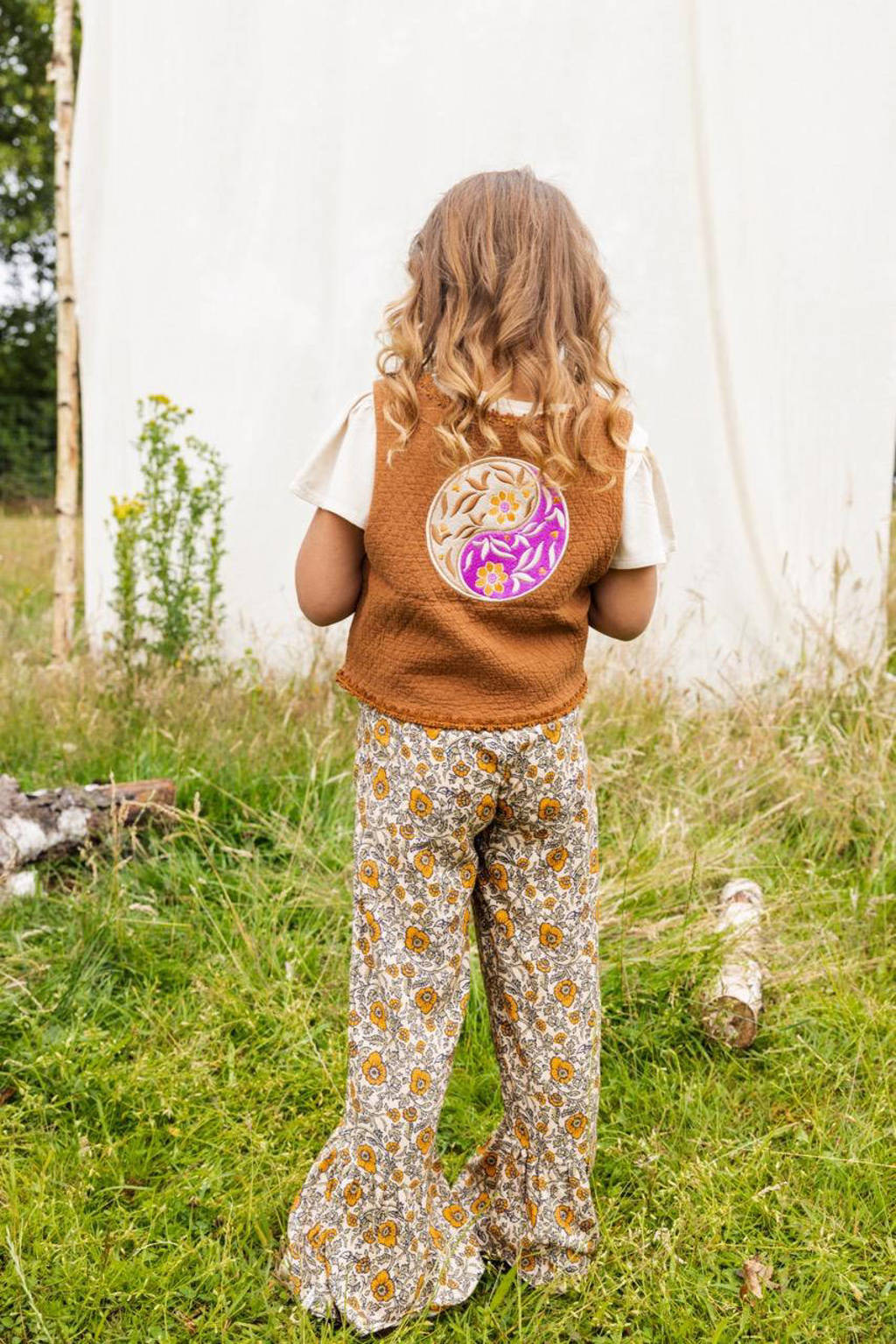 LOOXS gilet met backprint bruin