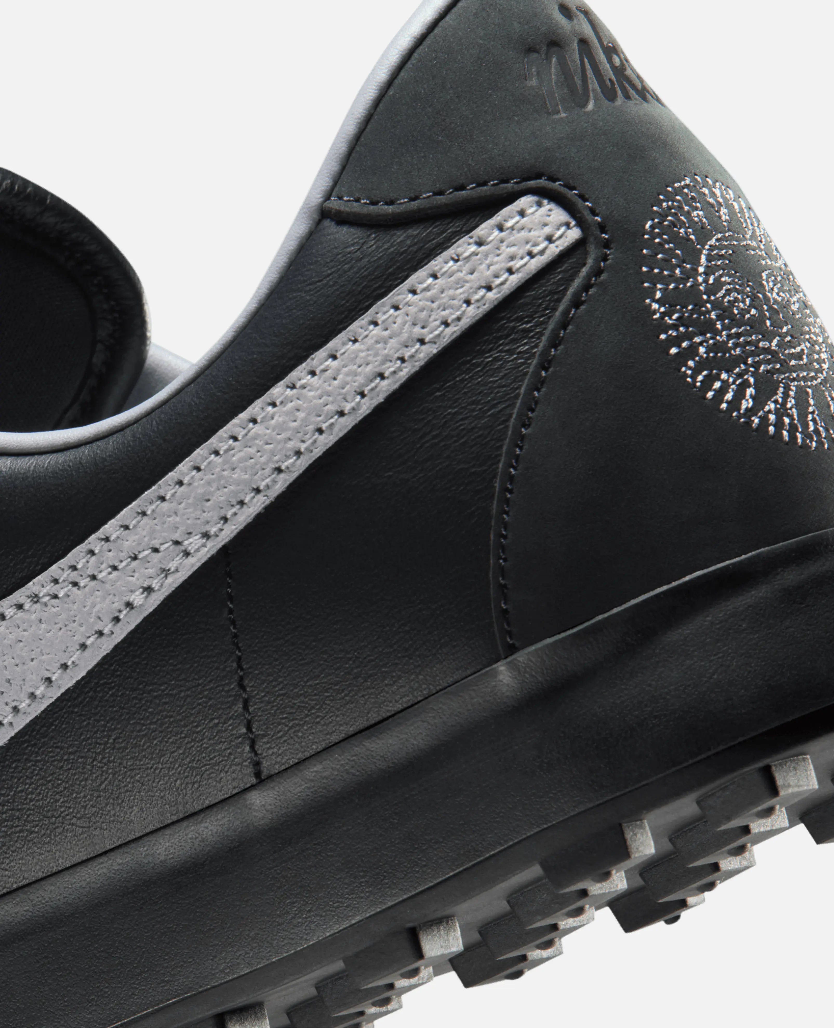 Nike Astrograber (Off Noir/Cement Grey)