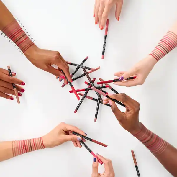 8h matte comfort lipliner 15 Vintage Rose