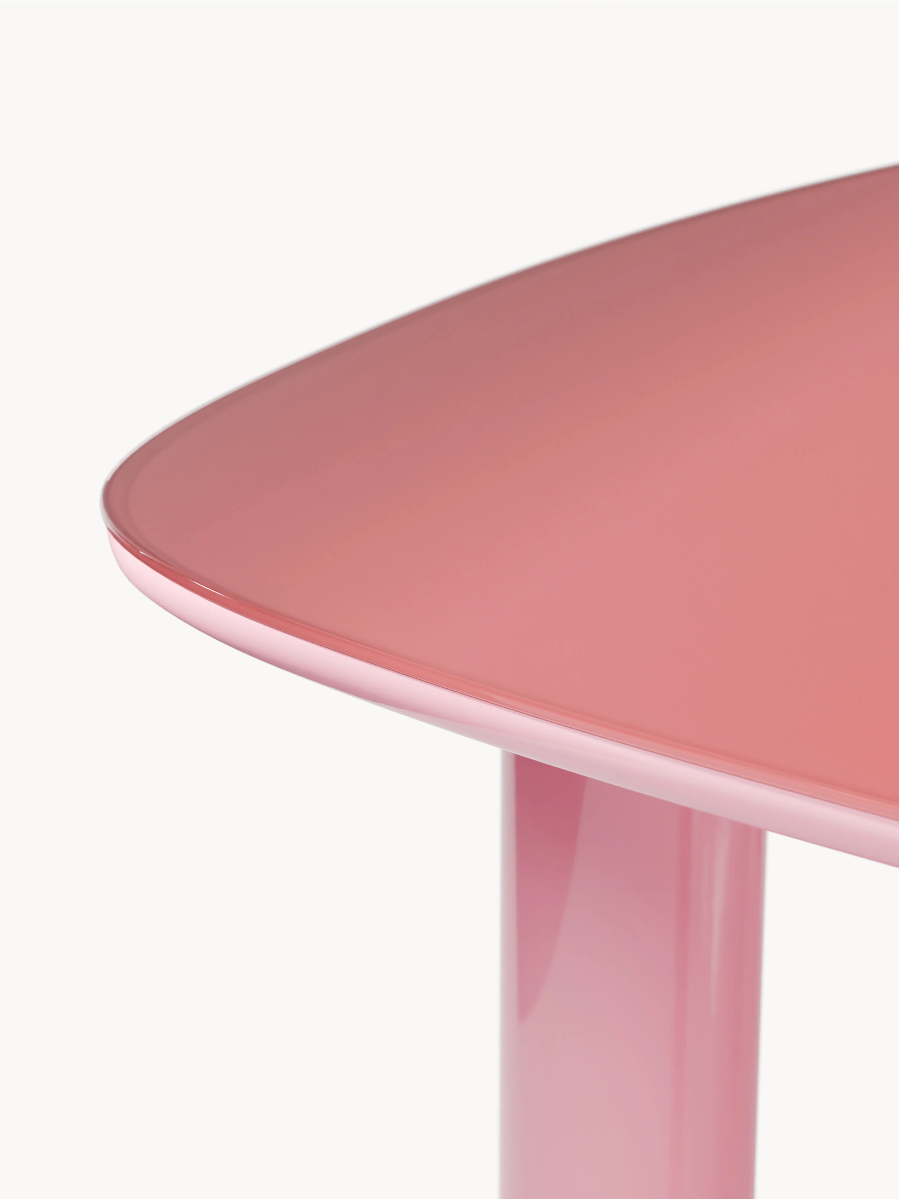Organische eettafel Beni met glazen tafelblad 1