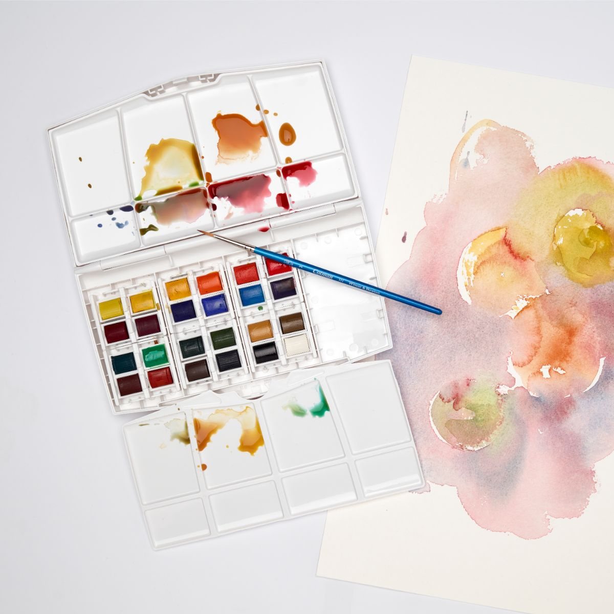 Winsor & Newton Cotman Painting Plus 24 Half Pan Watercolour Paint Set