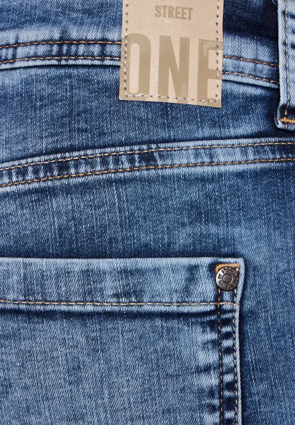 Mittelblaue Casual Fit Jeans - indigo random wash