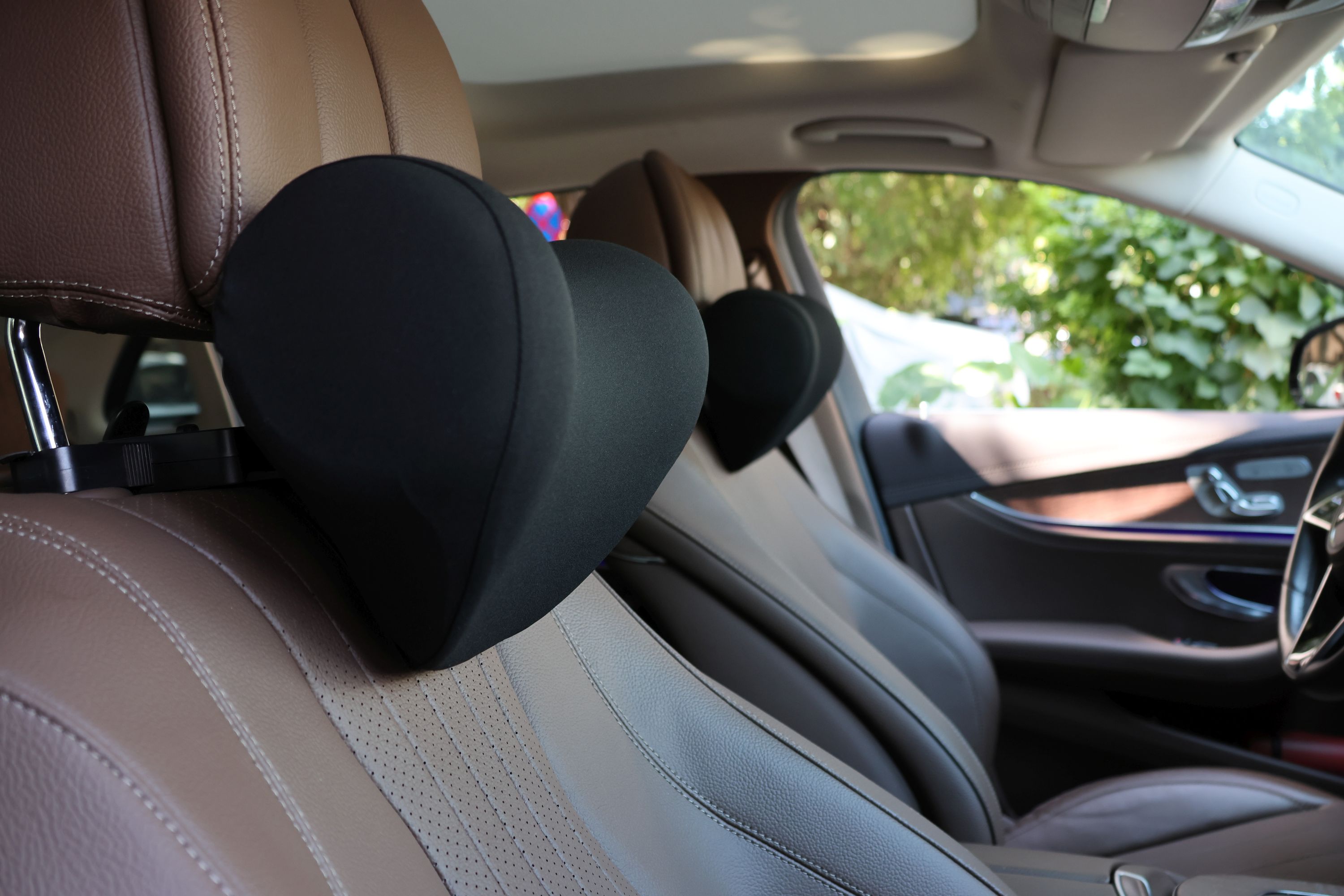 Nackenkissen Autositz mit Halterung für Handy/Tablet