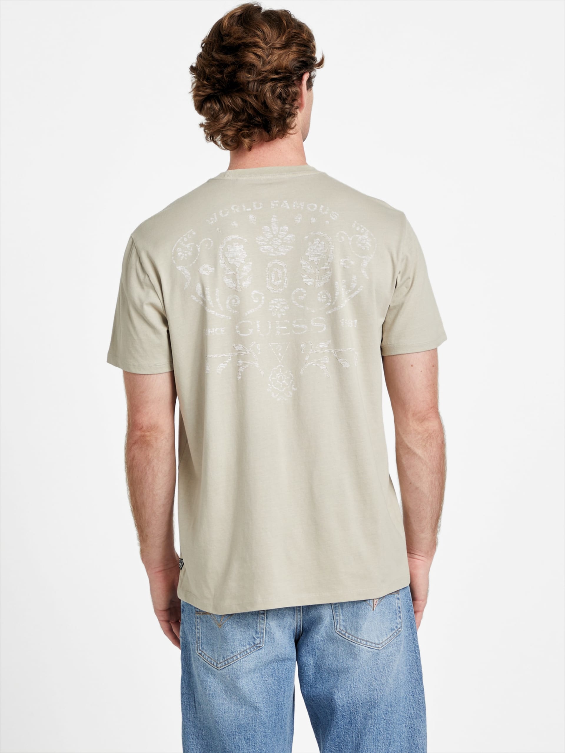 Camiseta Eco Basics, mundialmente famosa