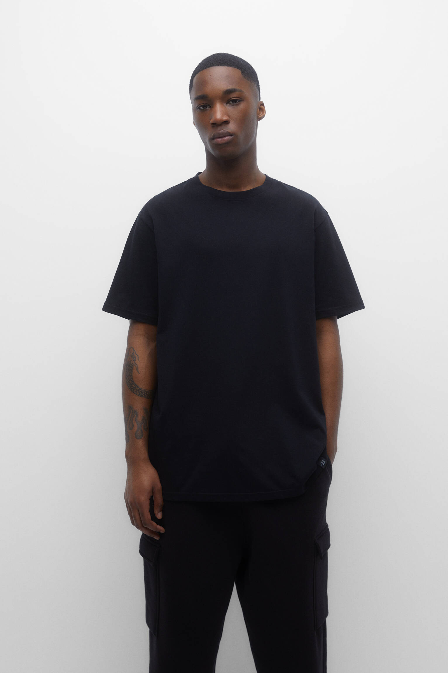 PACOTE COM 3 CAMISETAS BÁSICAS - RAW