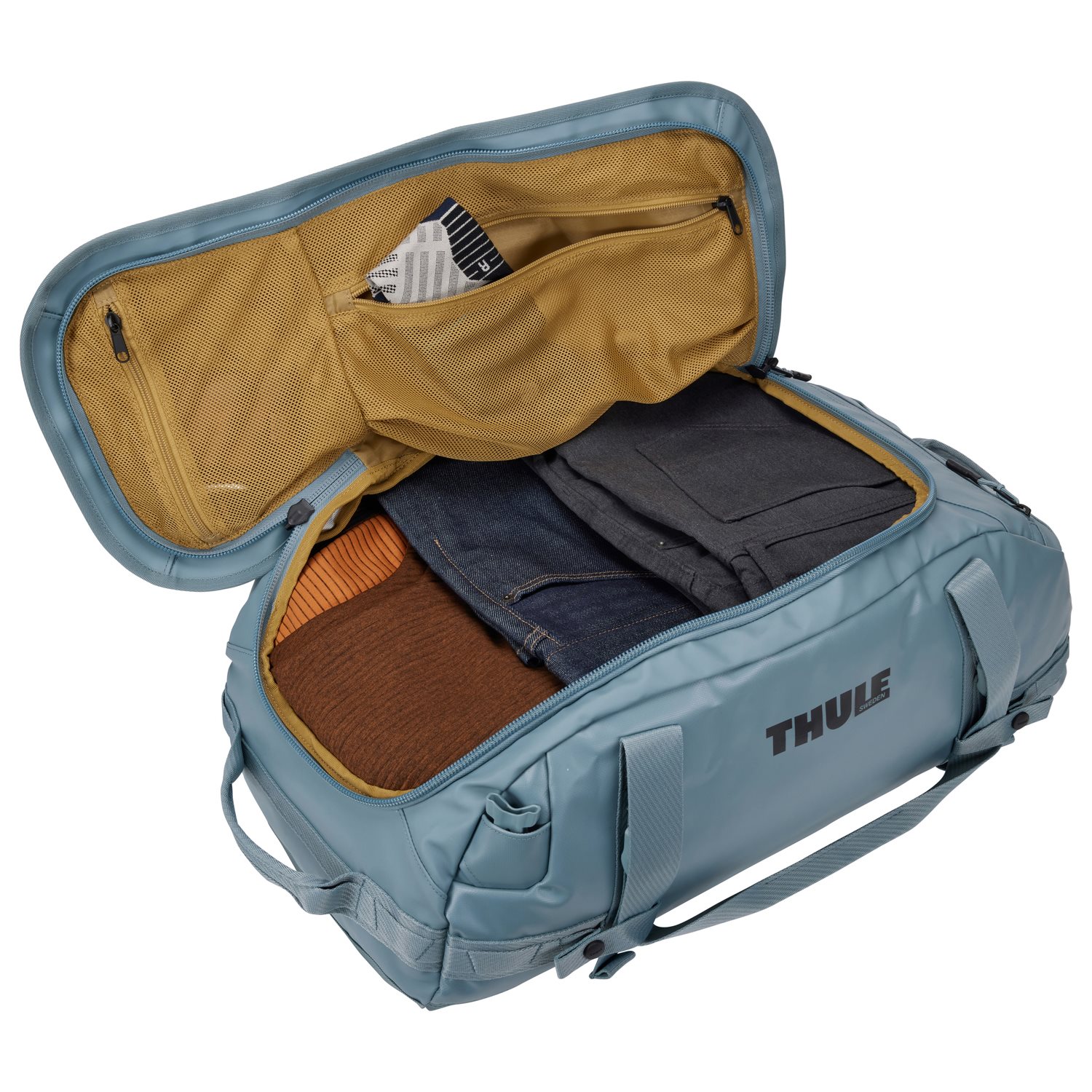 Thule Chasm Duffel 40L pond