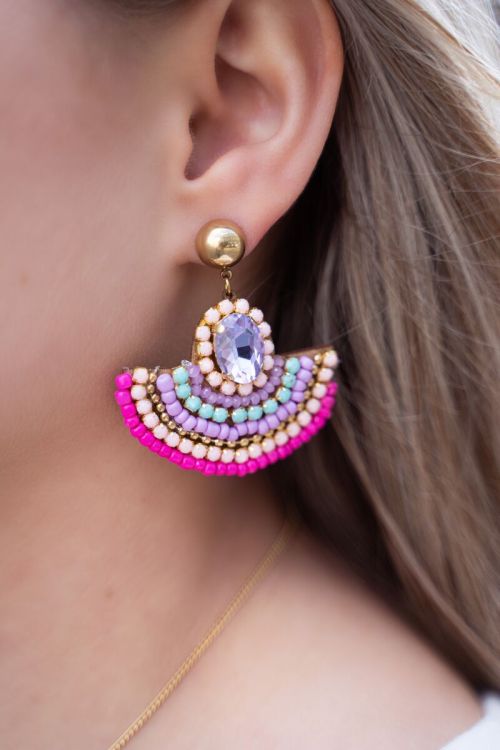 Half ronde statement oorbellen met steentjes