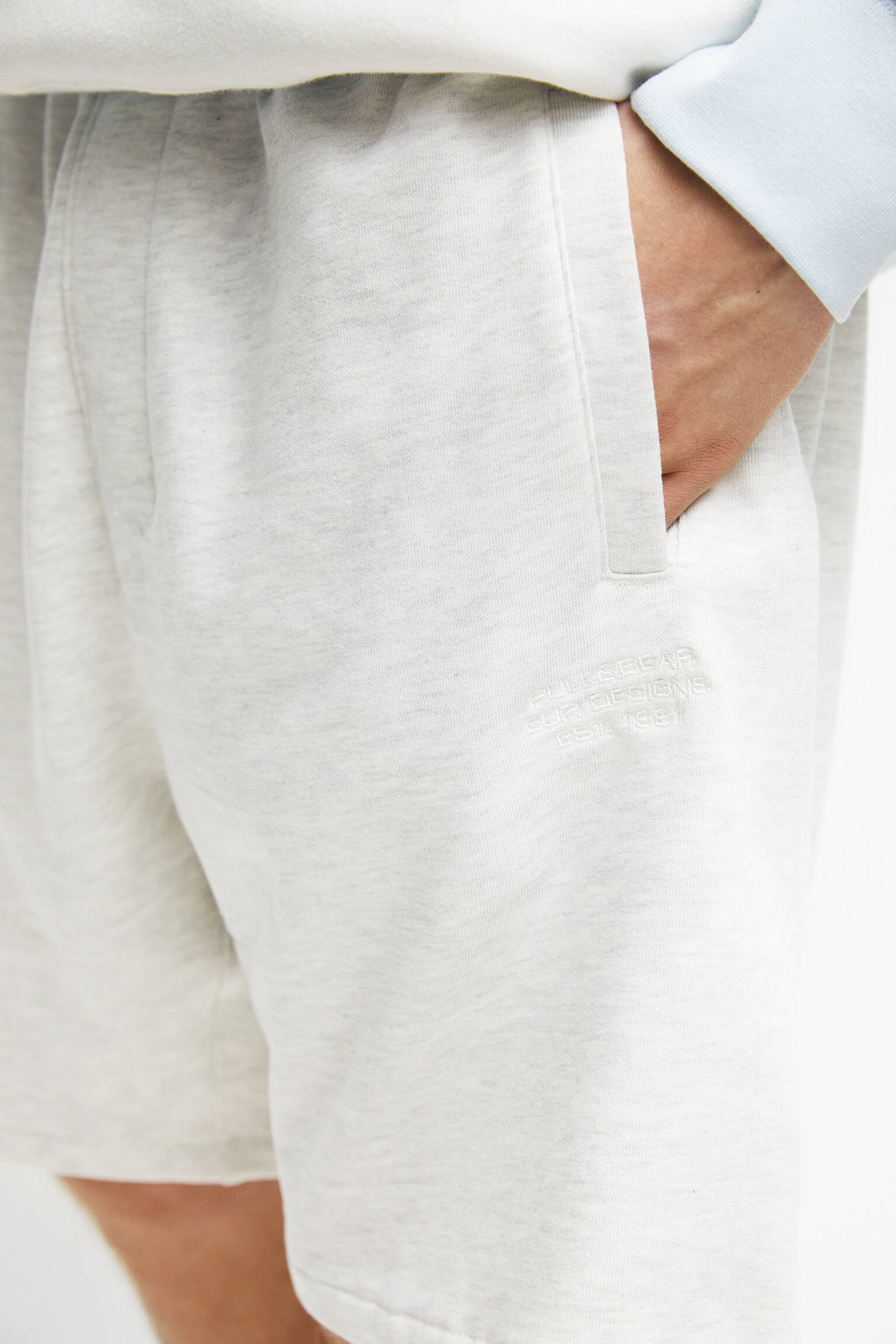Conjunto de moletom Bermuda Jogger - Cinza Claro