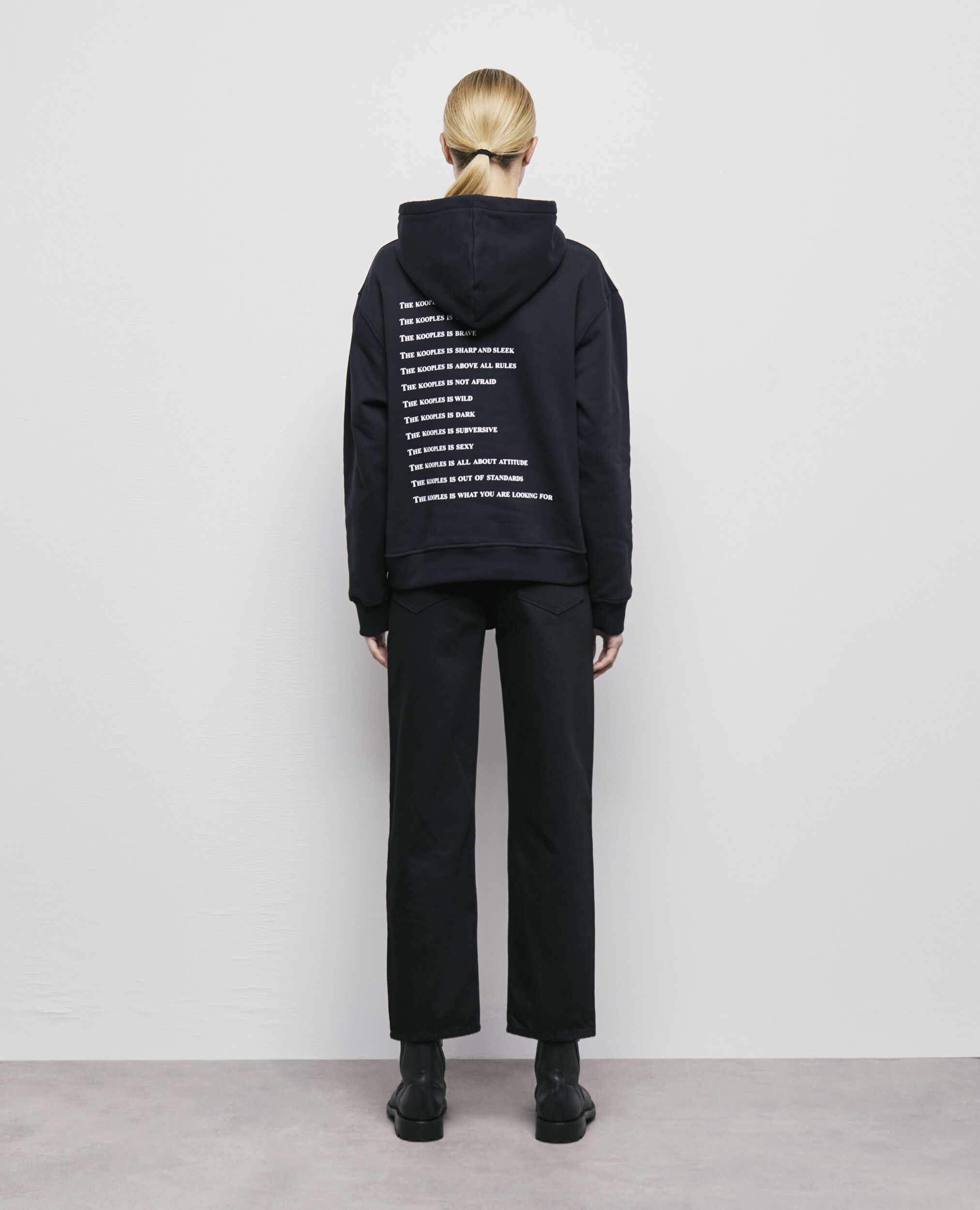 Sweat noir sérigraphie What is