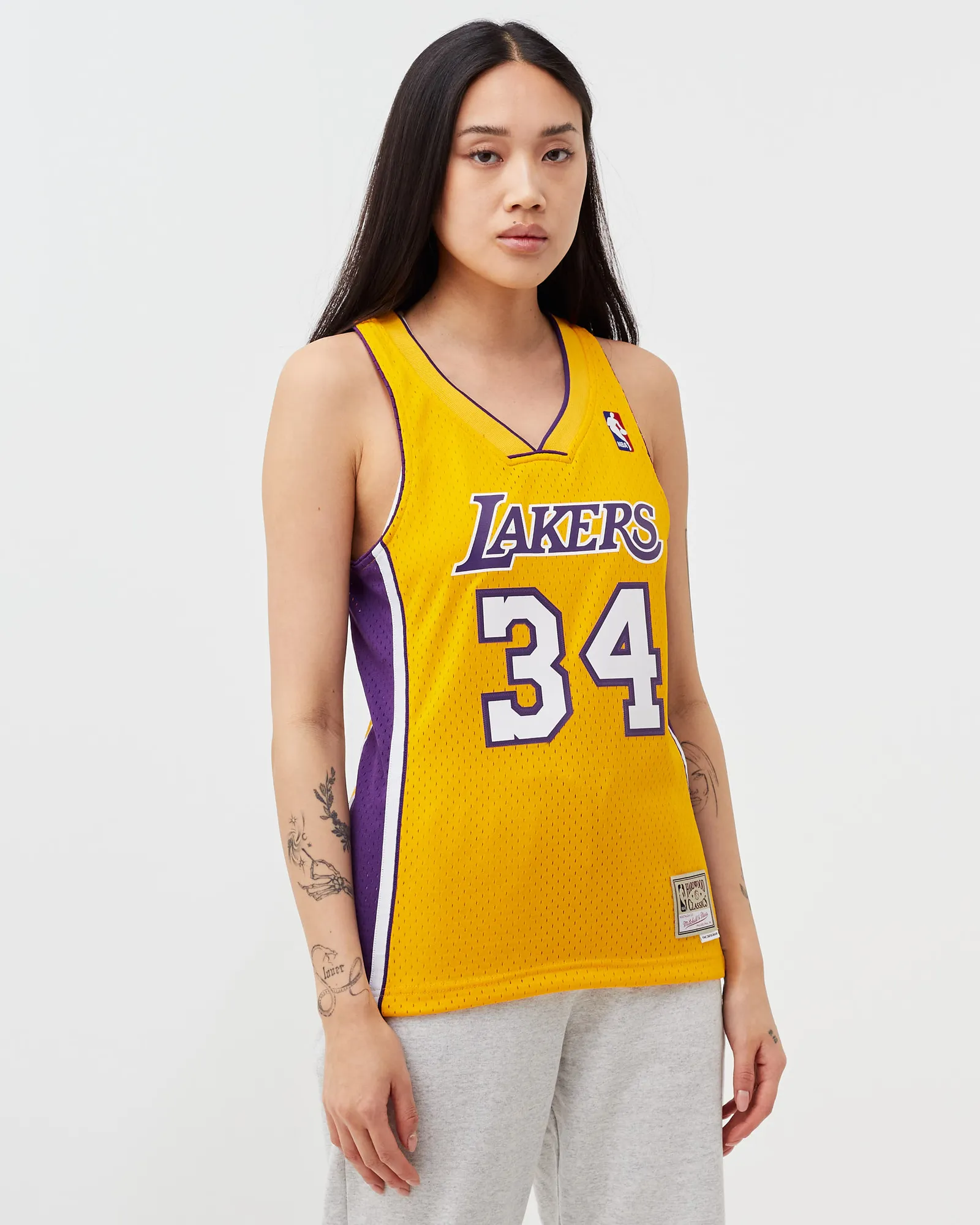 Camisa Mitchell & Ness NBA Swingman Feminina Los Angeles Lakers 1999-00 Shaquille O'Neal #34