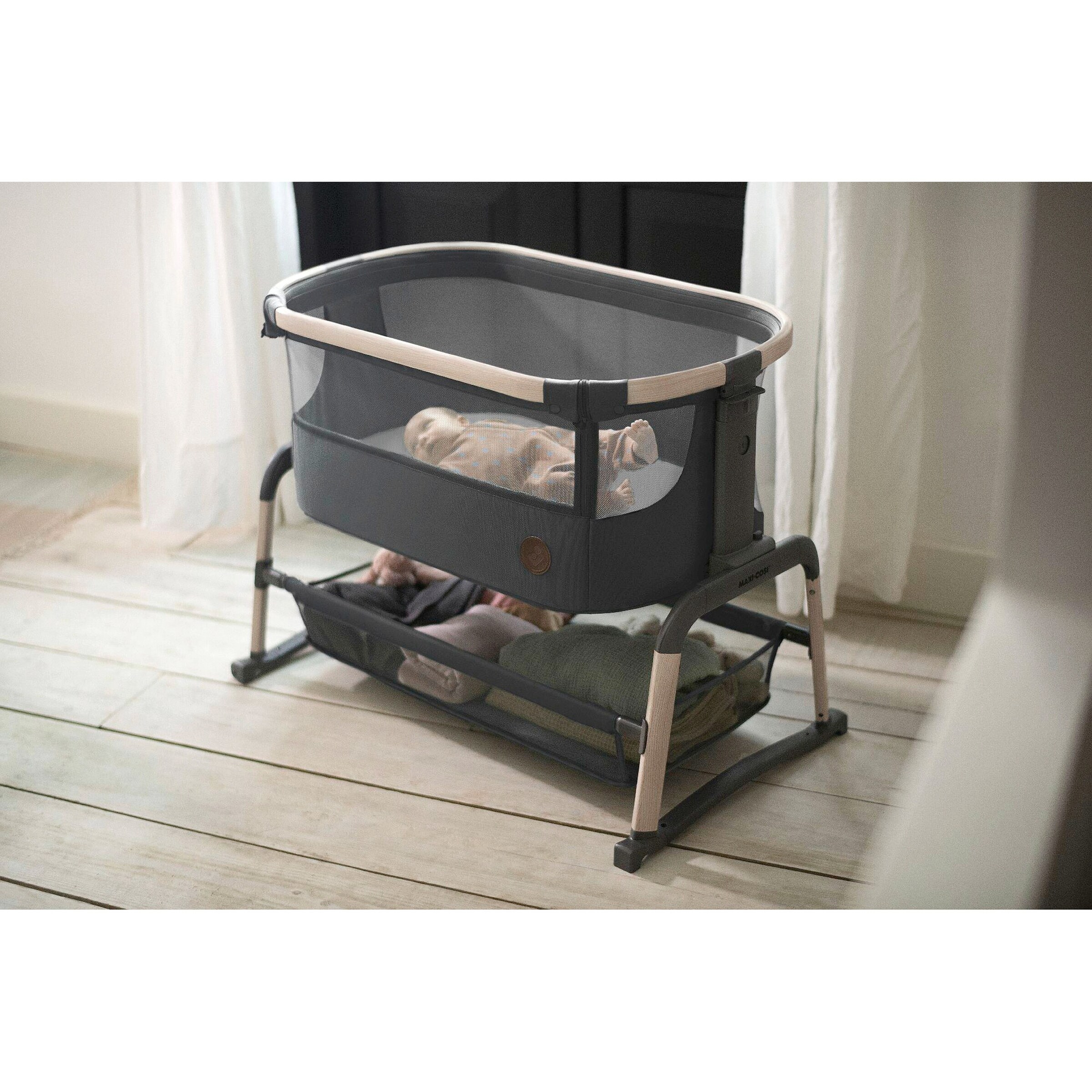 Maxi-Cosi Beistellbett Iora Air Beyond Graphite