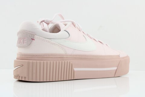 Nike Sneaker