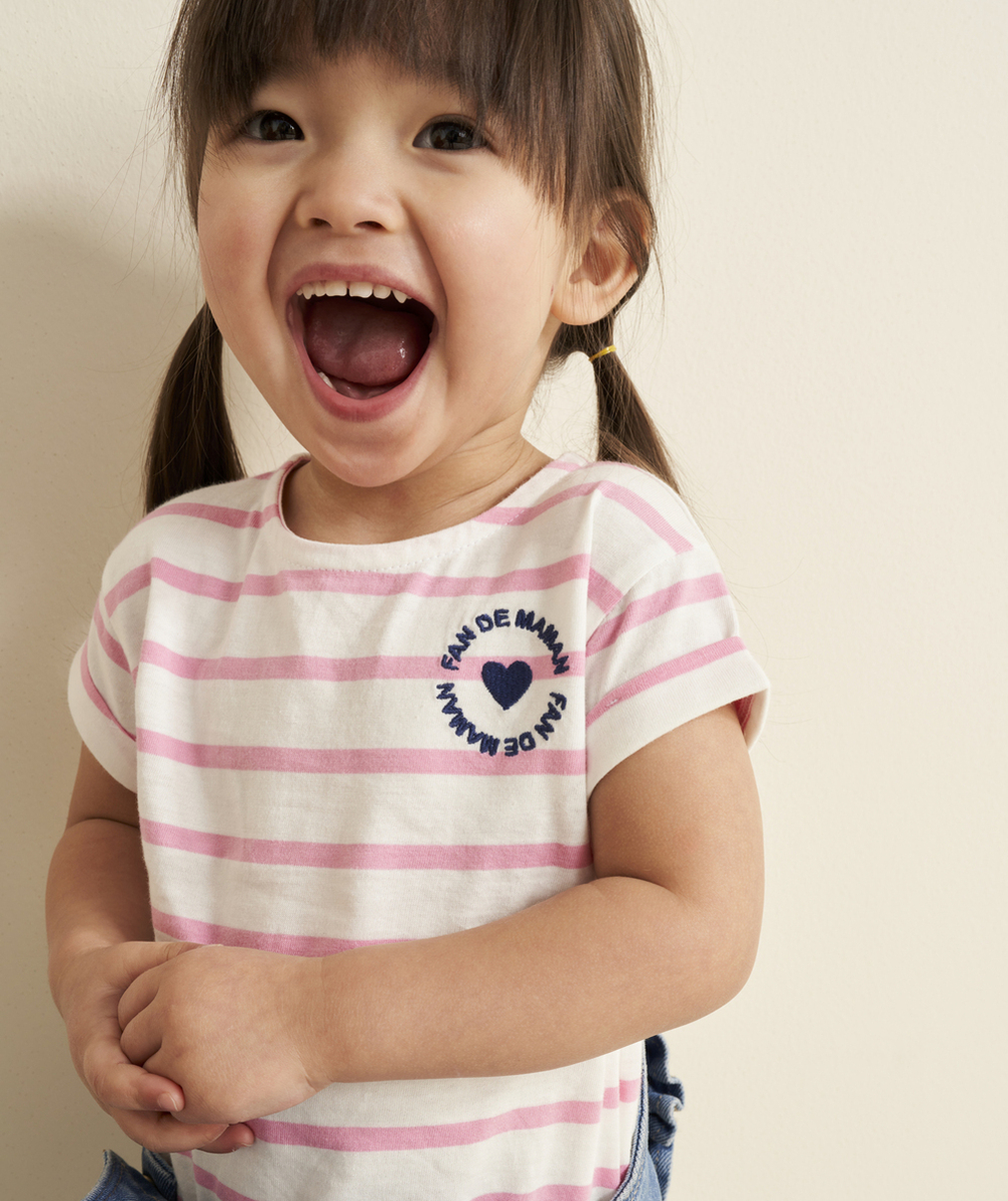 t-shirt bébé fille en coton bio avec message fan de maman
