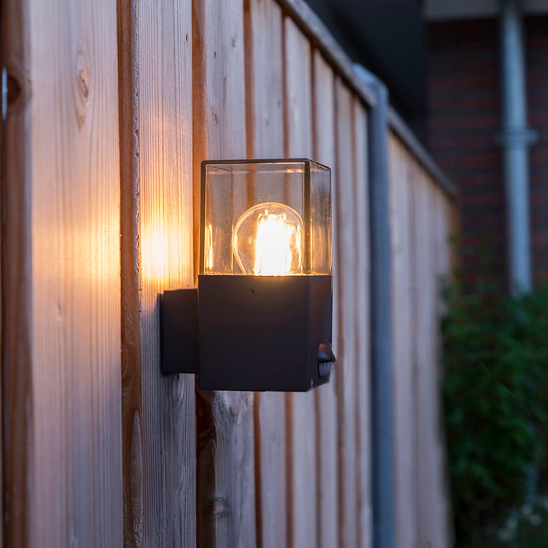 Buiten wandlamp donkergrijs met bewegingsmelder IP44 - Denmark