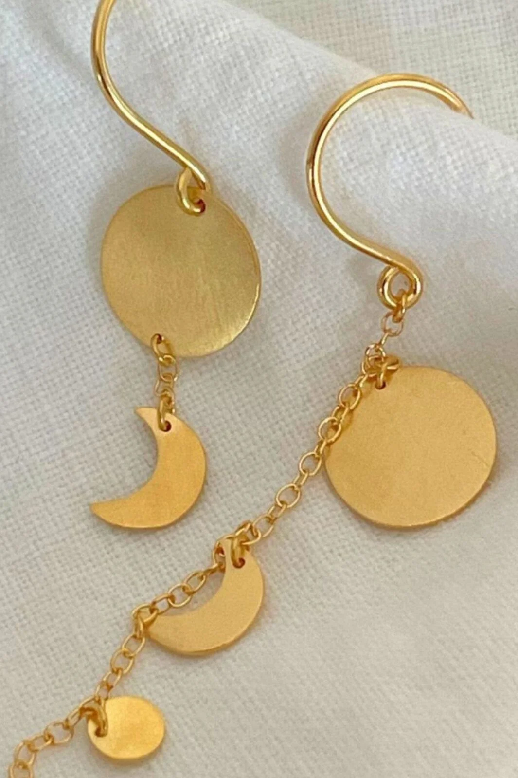 Stine A Sun And Moon Earring With Chain