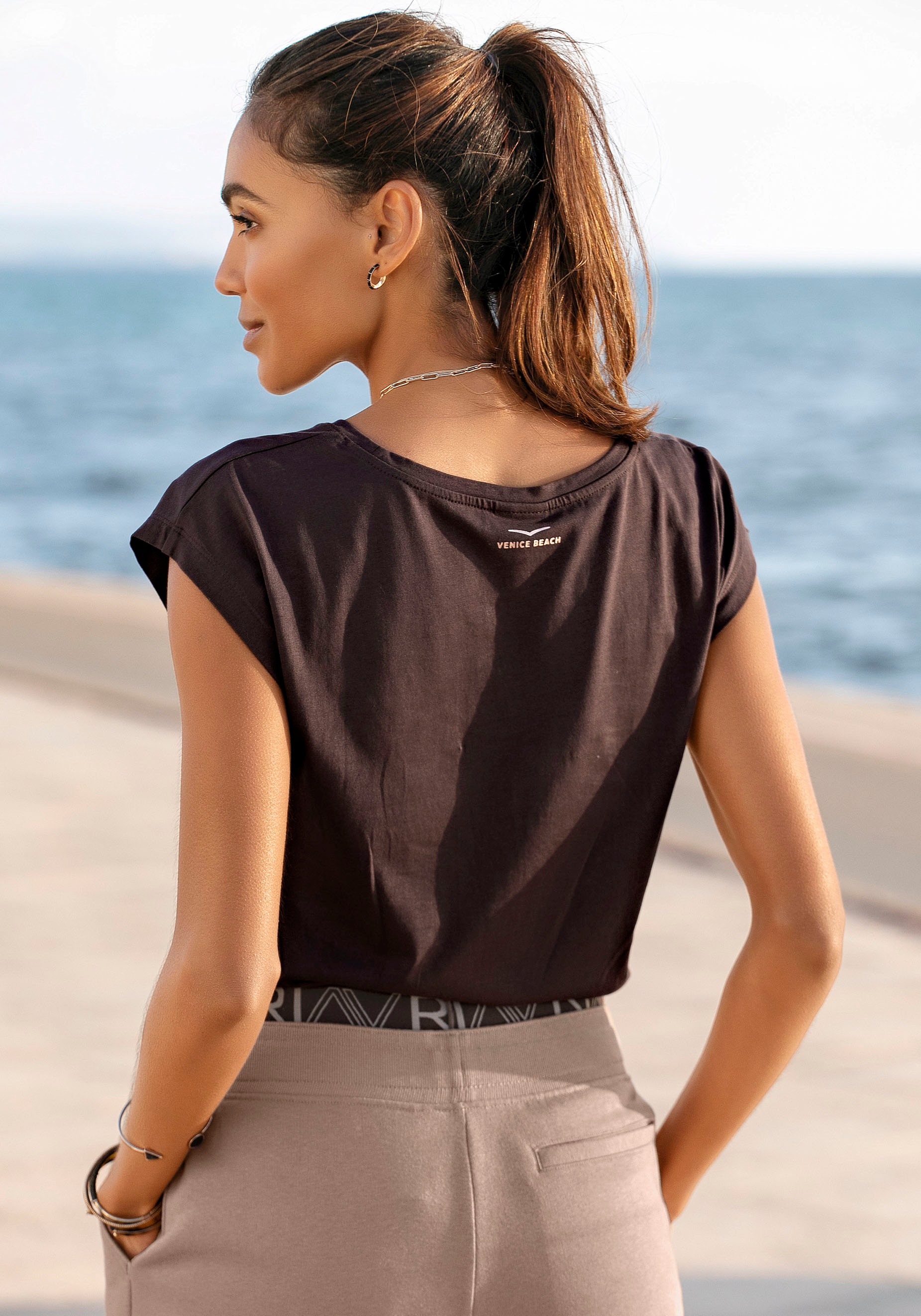 Venice Beach Kurzarmshirt , mit glänzendem Logodruck, T-Shirt aus Baumwolle