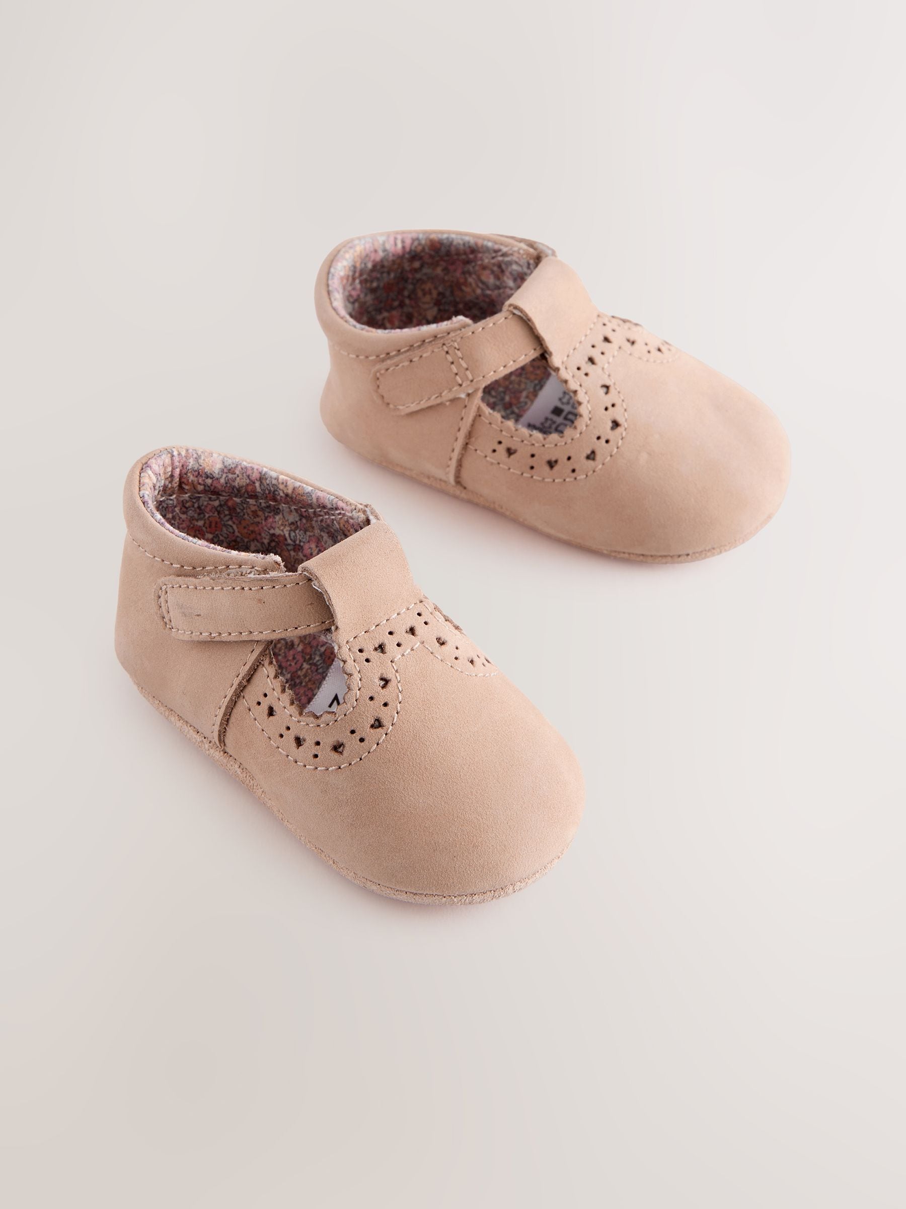 Lichtbruin - Leren babyschoen met T-bandje (0 - 24 mnd)