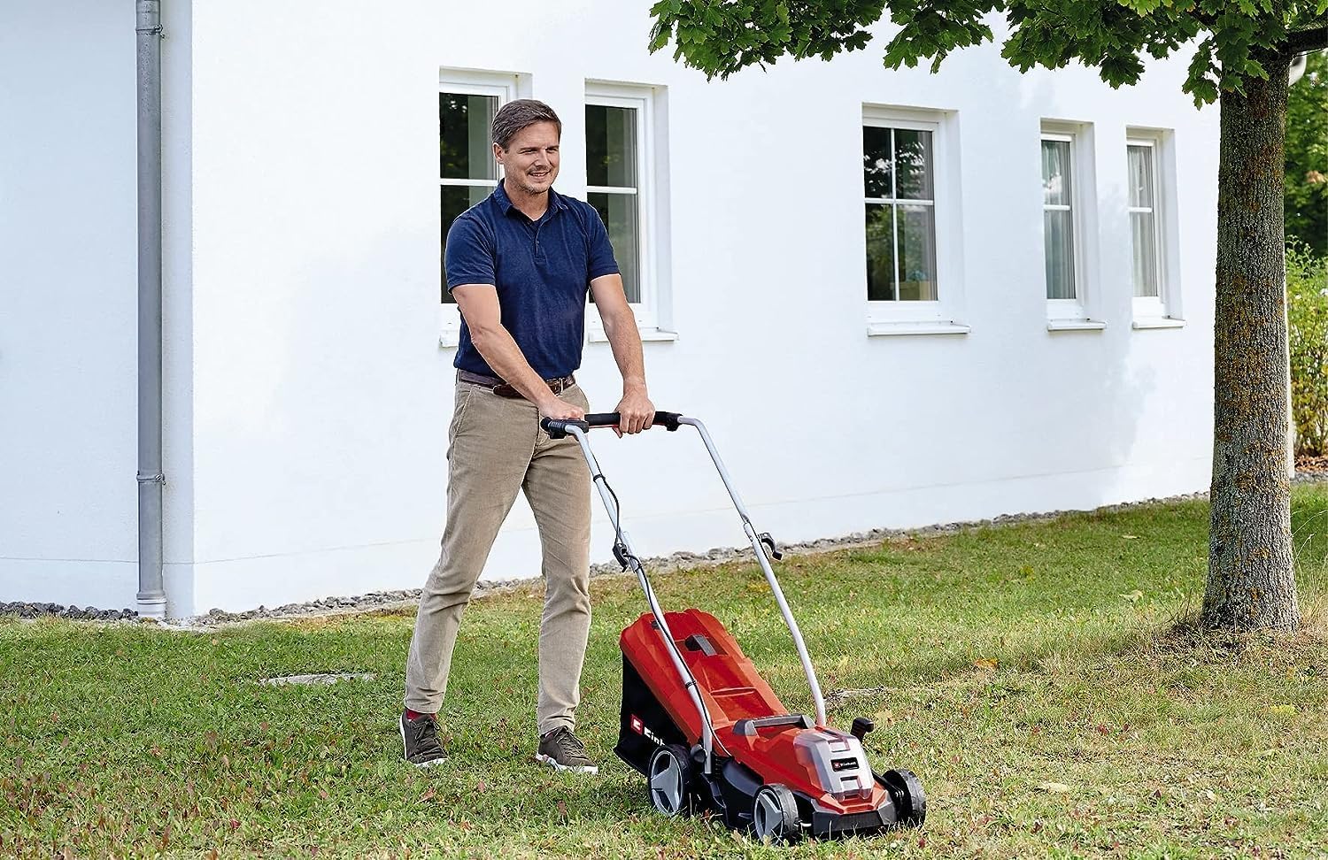 Einhell Akku-Rasenmäher GE-cm 18/33 Li Kit Power X-Change (18 V, 33 cm Schnittbreite, bis 200 m², Brushless, 30L Fangkorb, 25-65 mm Schnitthöhe, inkl. 4,0 Ah Akku und Ladegerät)