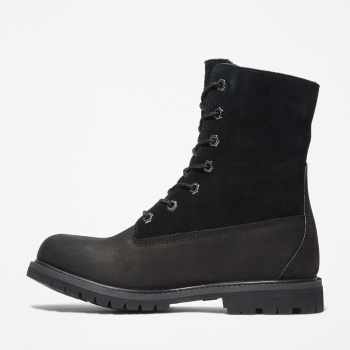 Bota Timberland Authentics impermeável com cano enrolável para mulheres, na cor preta.